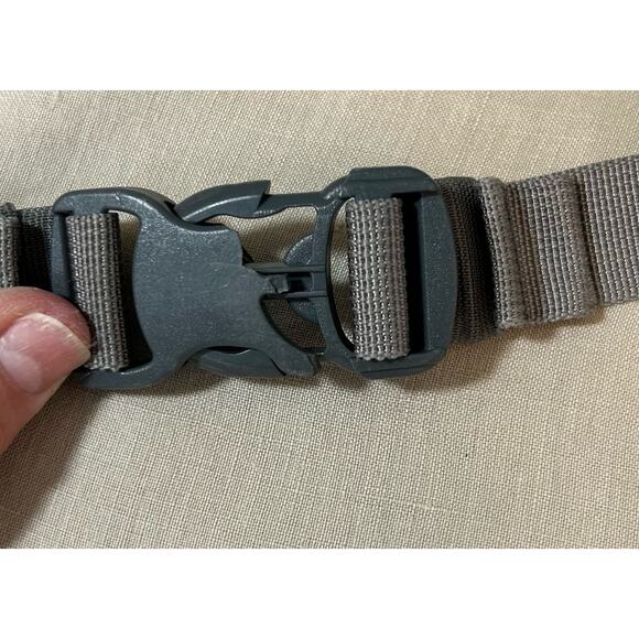 L.L.Bean Comfort Carry Laptop Backpack Green Ombré Stripe 18”x15”x6.5” - Picture 4 of 16